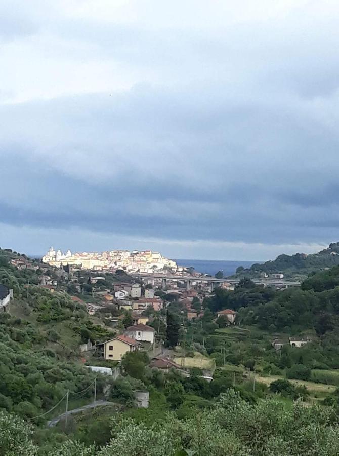 Casa Intera Indipendente Con Giardino Privato Villa Imperia Esterno foto