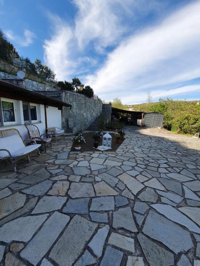 Casa Intera Indipendente Con Giardino Privato Villa Imperia Esterno foto